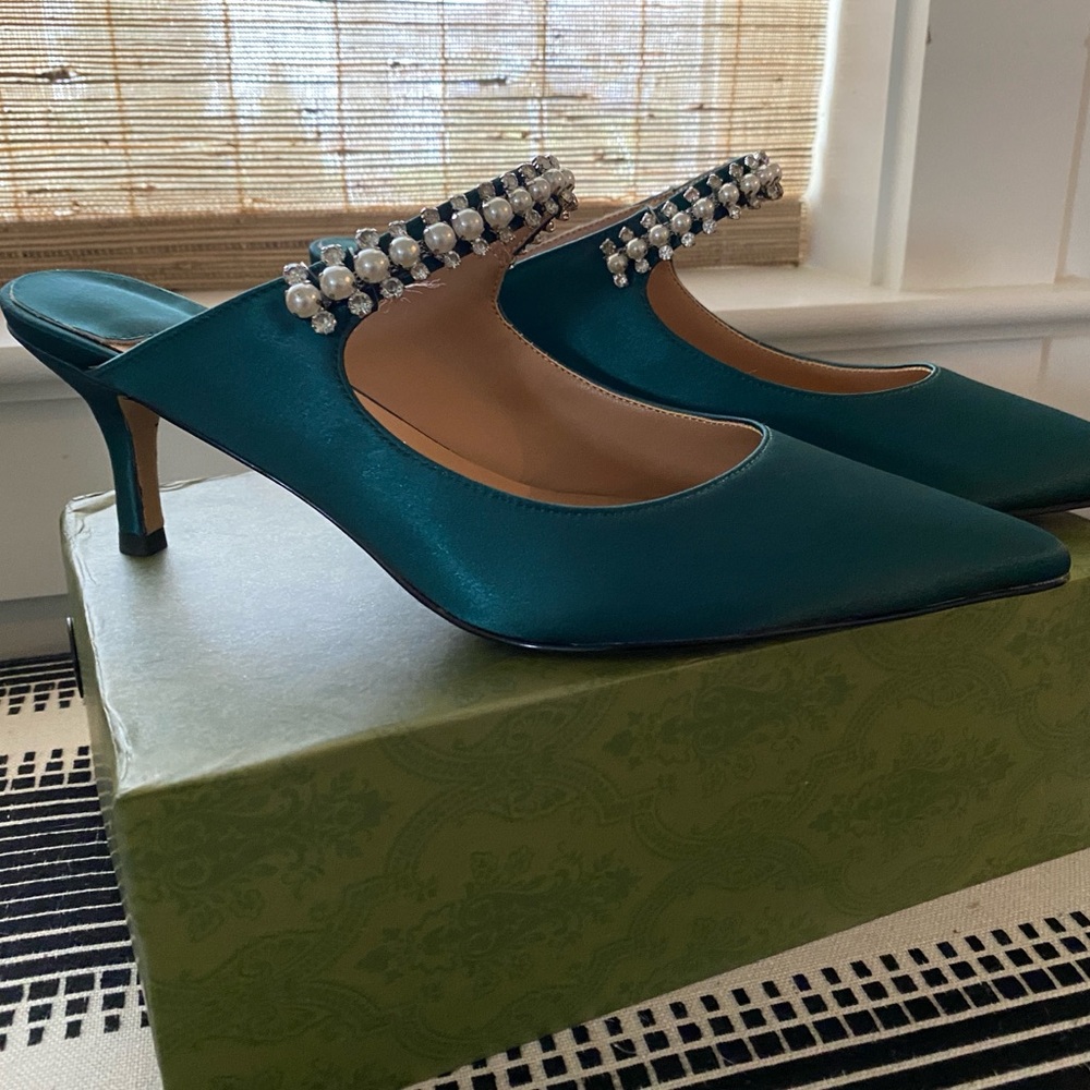 New Size 9 Dressy Mules